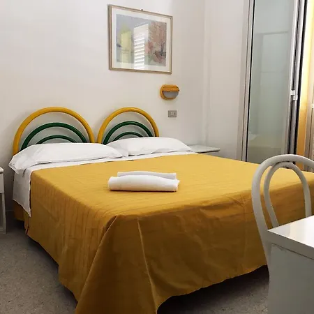 Vienna Hotel 3*